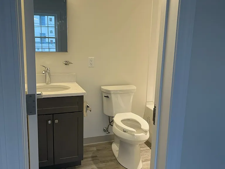96 Broad St #2 — Photo 5