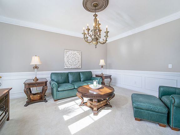 4th image of 3807 Laurel Berry Ln