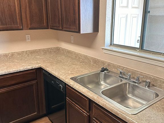 4th image of 14311 Gil Reyes Dr Unit D
