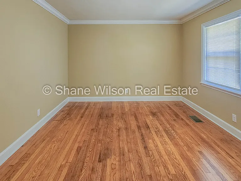 1005 Mountain View Dr — Photo 11