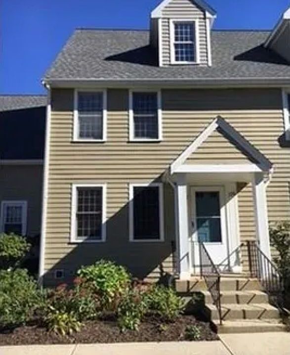 1st image of 396 Twin Lakes Dr Unit 396
