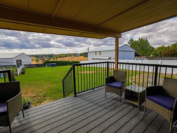 4th image of 2778 Grandview Dr
