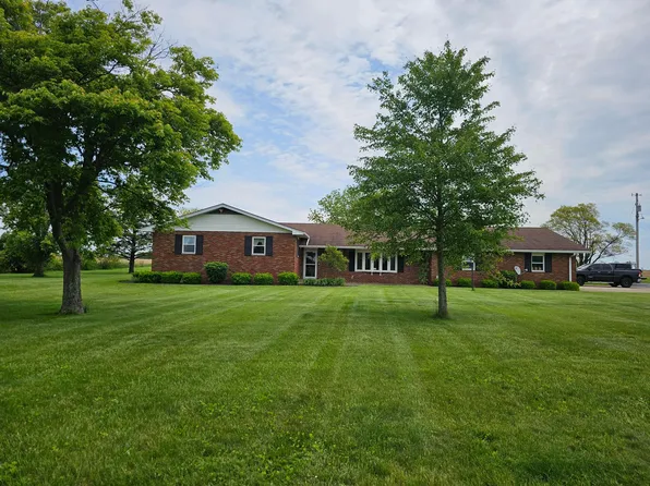 7850 State Route 38 NE, Bloomingburg, OH 43106