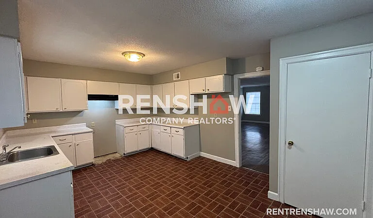 3212 Thirteen Colony Mall #4B — Photo 8