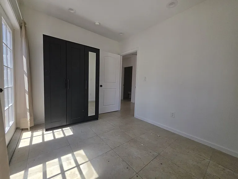1038 Raymond Ave — Photo 27