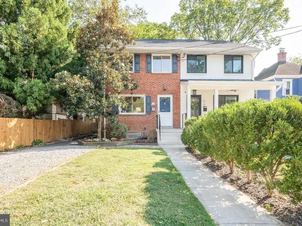 39 E Bellefonte Ave #1/2, Alexandria, VA 22301