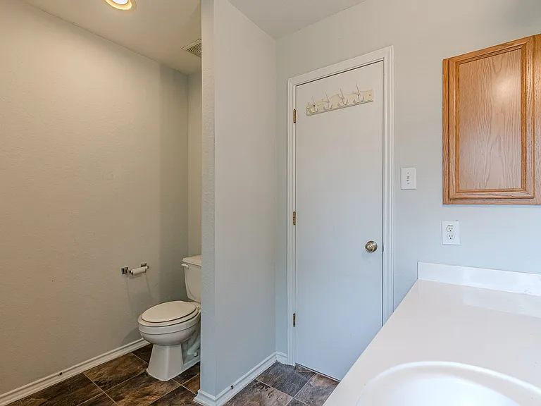 164 Springtree Holw — Photo 40