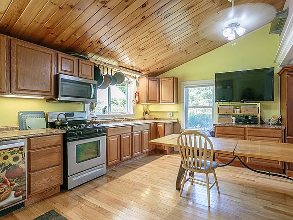 3rd image of 2153 Five Mile Line Rd #1