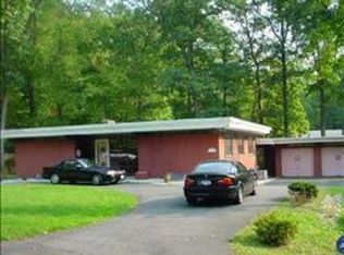 222 Gilbert Ave, Pearl River, NY 10965