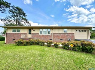 1616 Greenbriar Dr SW, Cullman, AL 35055