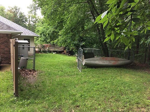 2nd image of 11 Oldham Dr