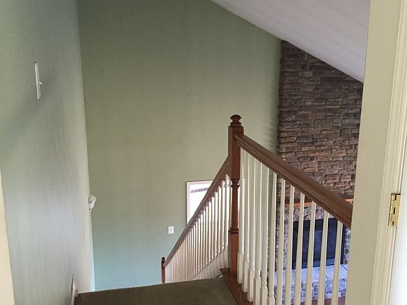 4th image of 214 Courtney Dr