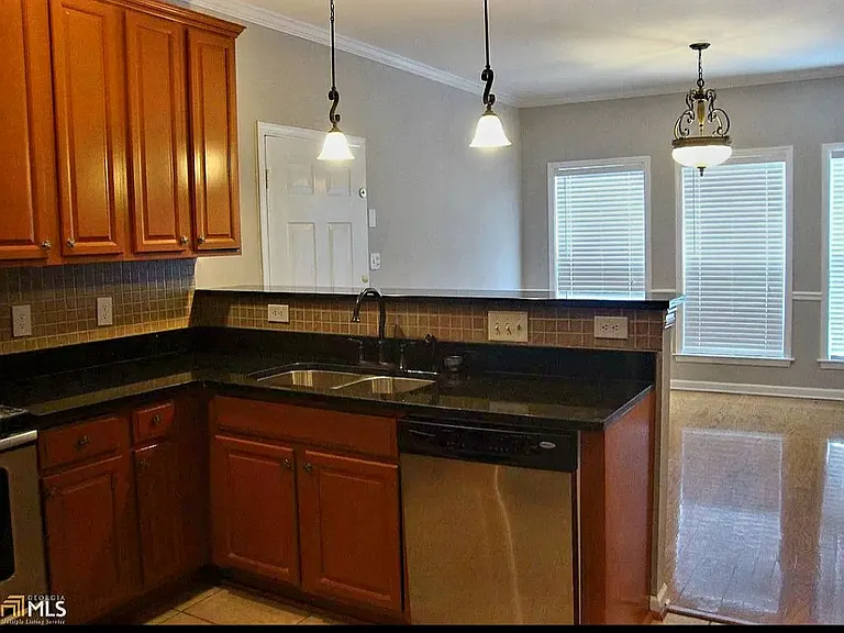 403 Saint Dunstans Ct — Photo 5