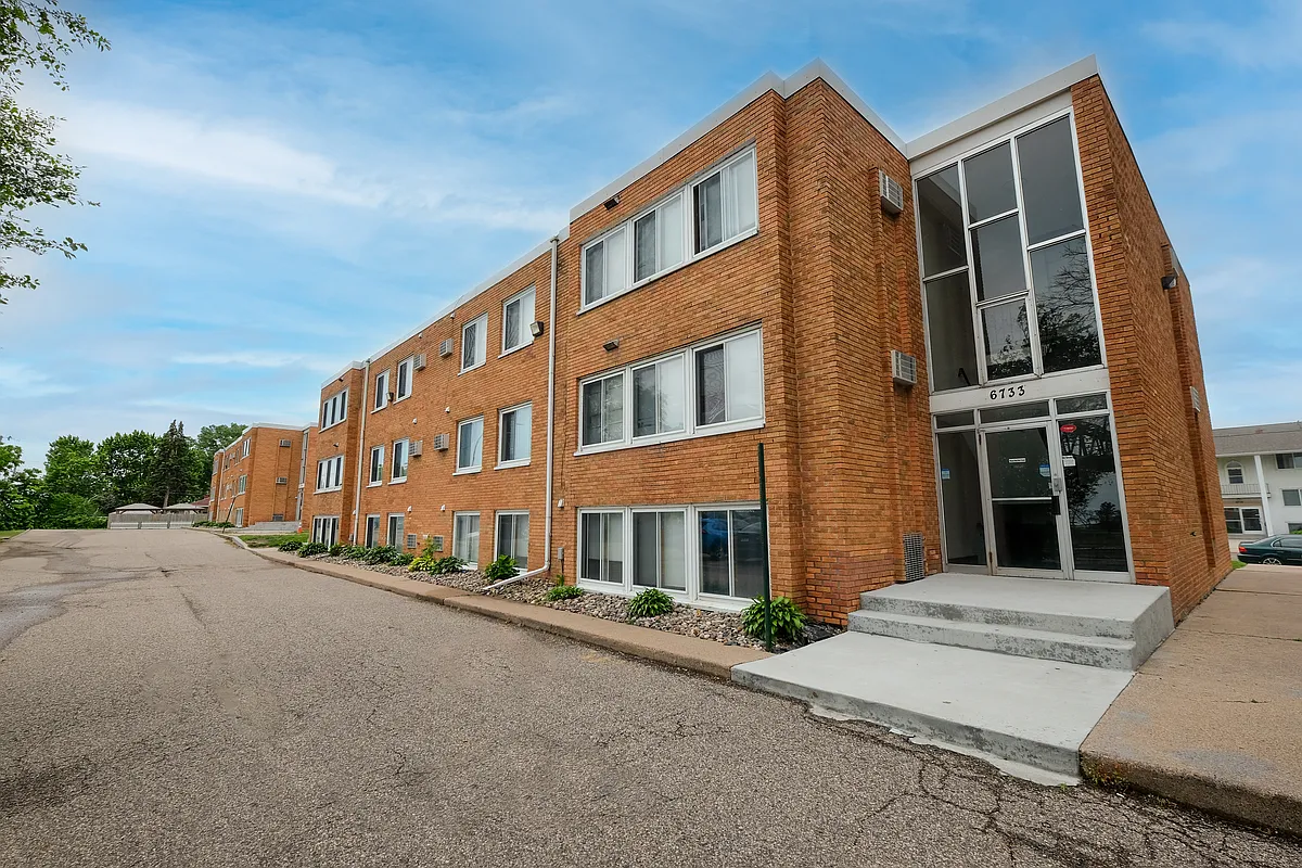 Building Photo - Cedar Commons