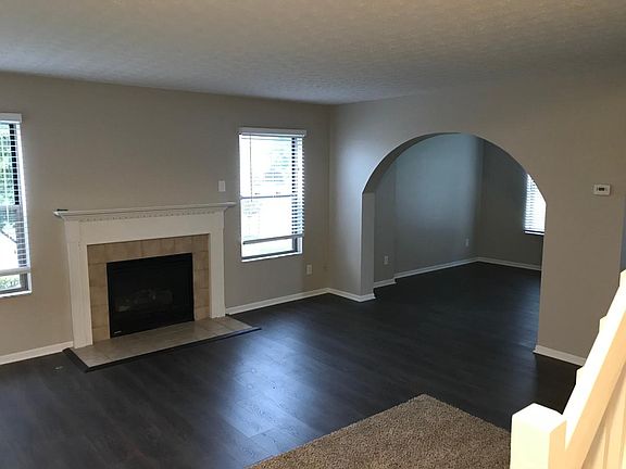 3rd image of 7846 Grandlin Park Ct