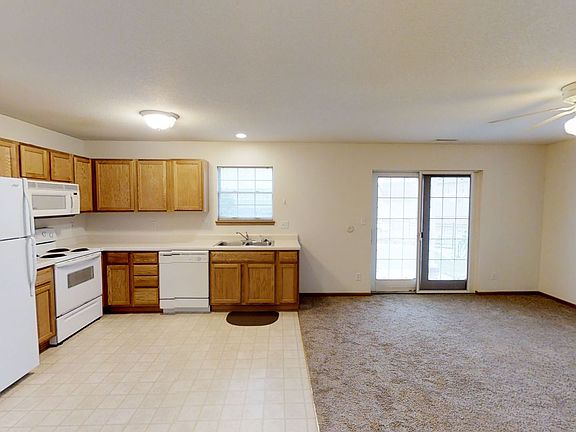 2nd image of 2330 Aspen Rd Unit 103