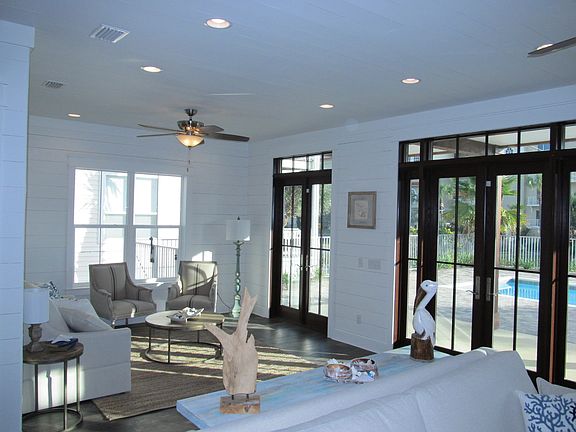 3rd image of 2725 Scenic Highway 98
