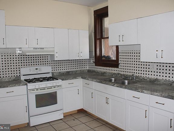 2nd image of 222 S 20th St