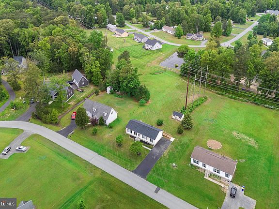5th image of 22996 Deep Creek Dr