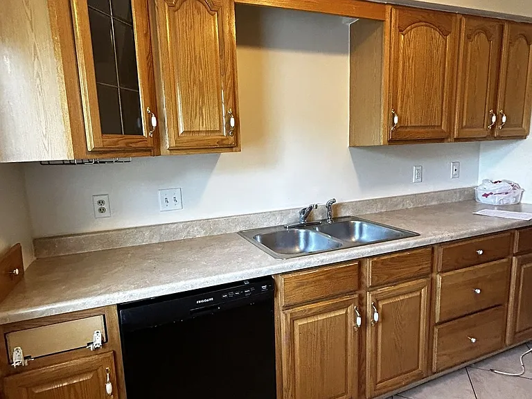 25472 Military Rd — Photo 6
