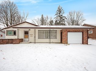 128 Country Club Ter, Battle Creek, MI 49015