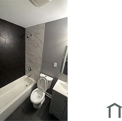 1370 Marechalneil St — Photo 3