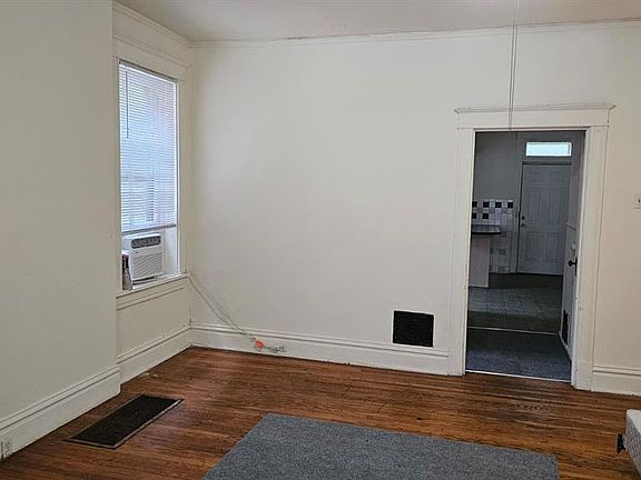 3rd image of 3618 Dunnica Ave