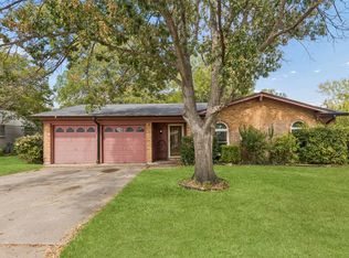 2508 Denbury Dr, Fort Worth, TX 76133