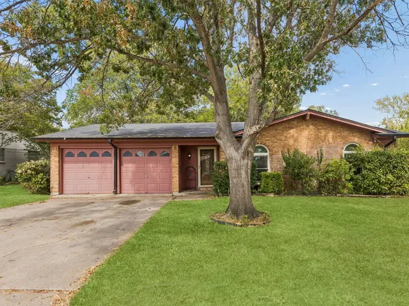 2508 Denbury Dr, Fort Worth, TX 76133