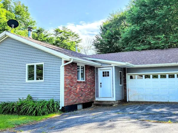 30 Grand Avenue, Millinocket, ME 04462