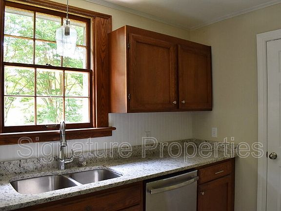 5th image of 8304 Michael Rd