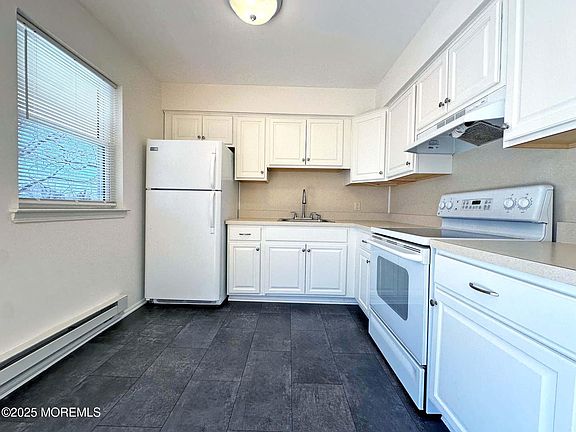 2nd image of 910 South St APT 16