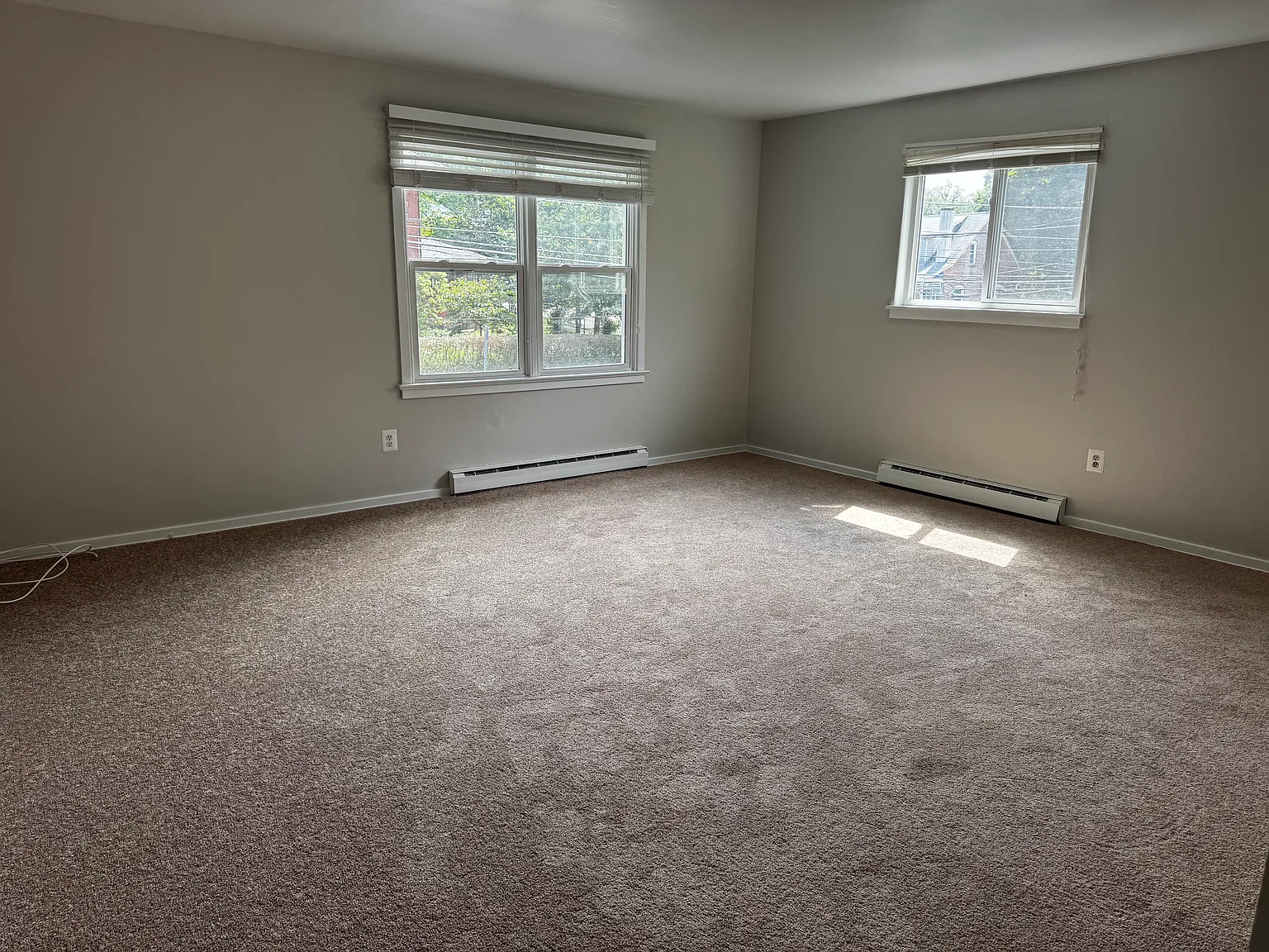 2 bed, 960 sqft, $2,050 — Photo 3