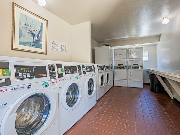 4th image of 633-693 New Los Angeles Ave #655-B