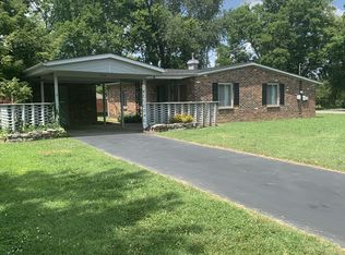 904 Rackley Dr, Pulaski, TN 38478