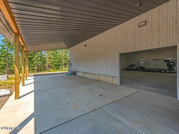 4th image of 41821 S Highway 3