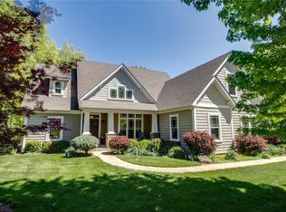 512 Grafton Hills Dr, Grafton, IL 62037