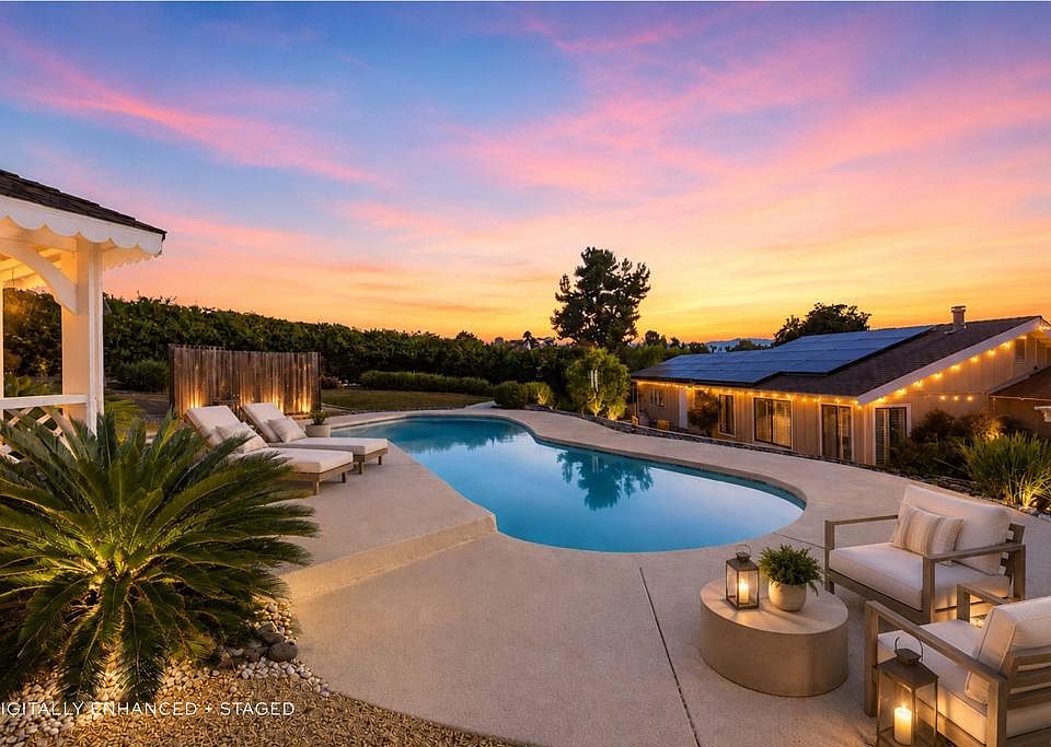 1st image of 929 Pepper Tree Ln