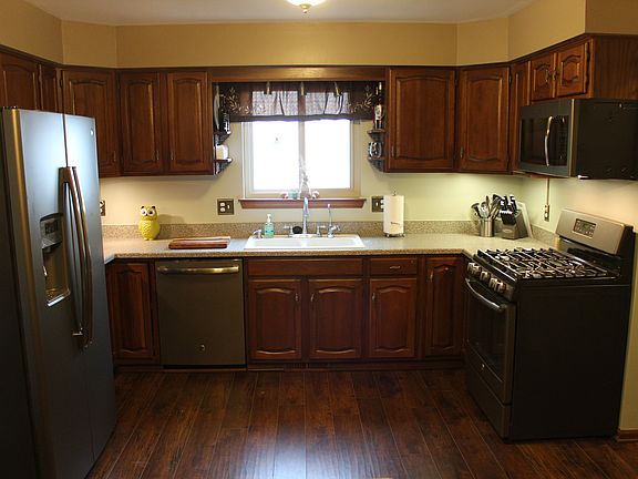 4th image of 50193 Pembroke Dr