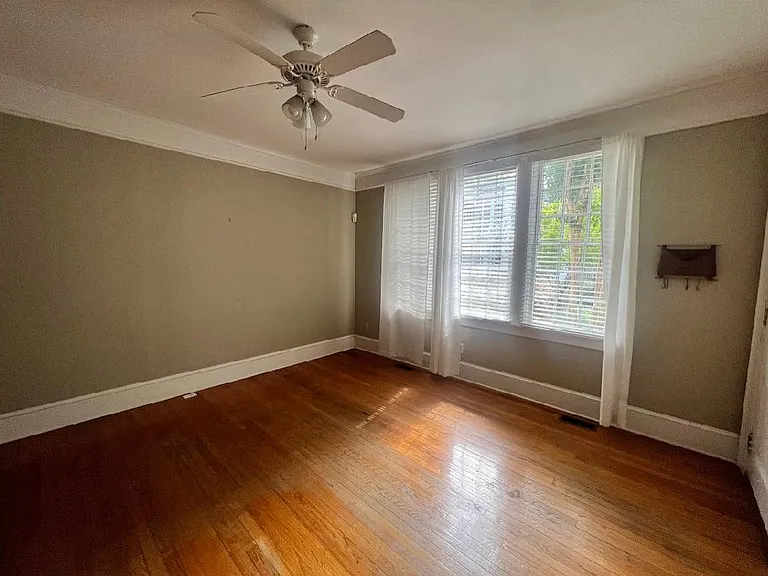 2549 Walton Way #C1 — Photo 15