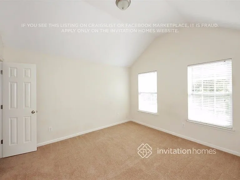 4838 Bryant Dr — Photo 13