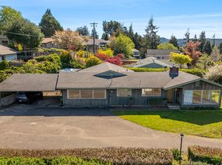 555 N 3rd Ct, Coos Bay, OR 97420