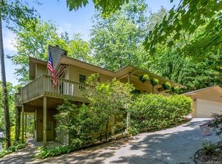 668 Deerlake Rd, Brevard, NC 28712