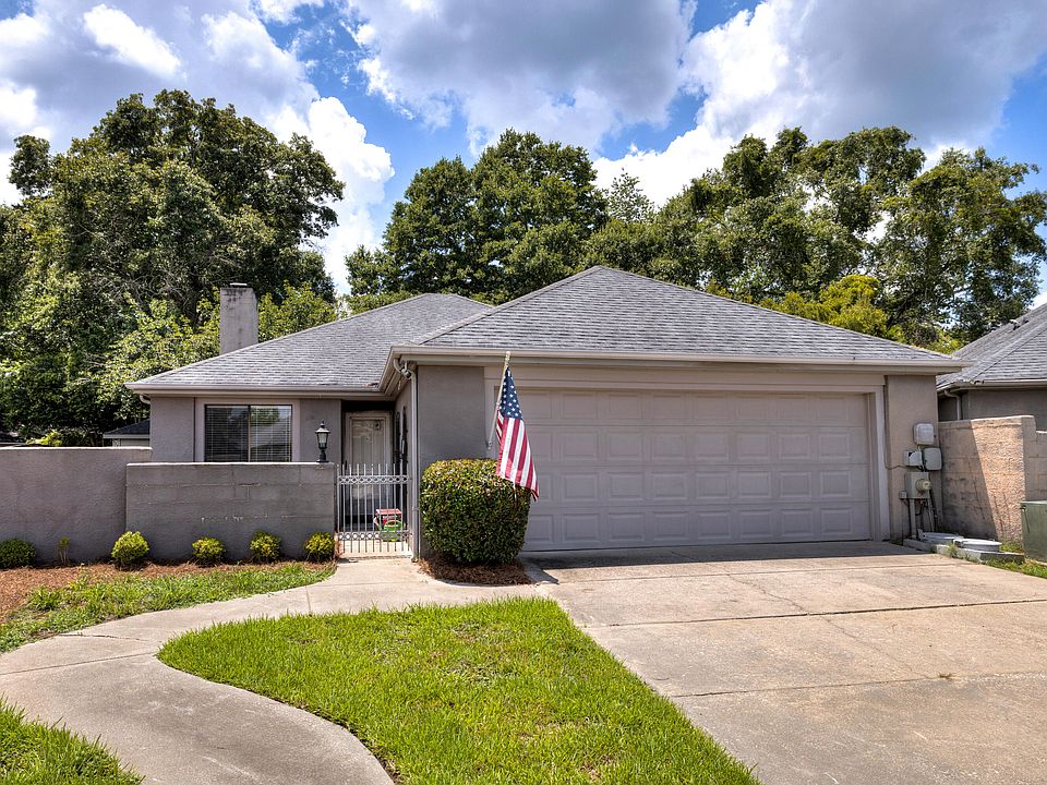 1st image of 2202 Graystone Dr
