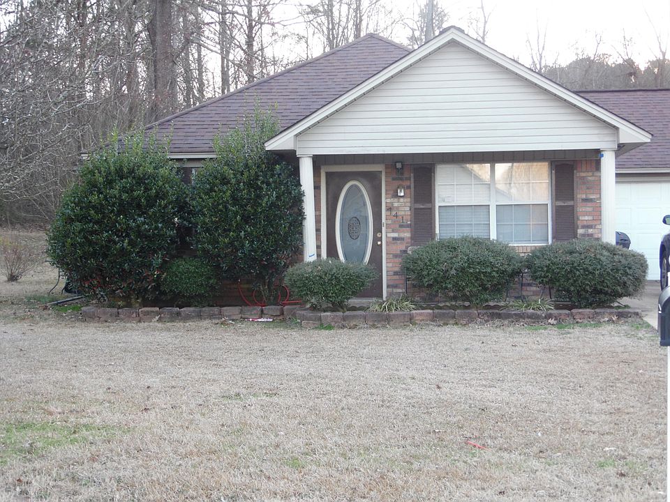 2nd image of 741 Oakwood Cv