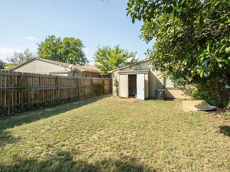 7062 Pineberry Rd — Photo 20