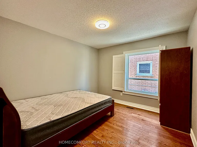 29 Sophia Rd #MAIN FL — Photo 13