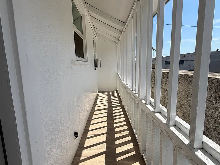 37 N Greenwood Ave — Photo 7