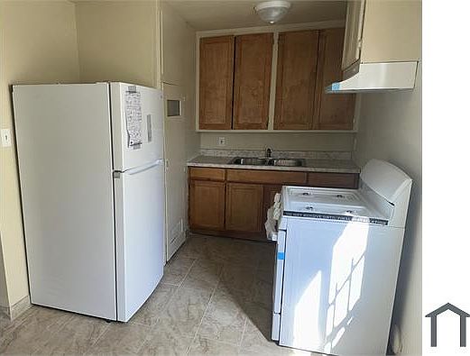 1st image of 9601 Clovis Ave #2