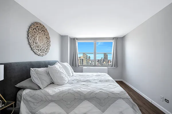 Rented by Corcoran | media 9